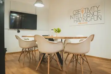 Zasedací konferenční místnost