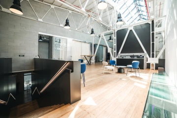 WorkLounge Event House Karlín - prostor pro firemní akce k pronájmu.
