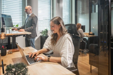 WorkLounge Dejvice servisovaná kancelář pro tři osoby