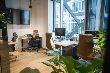 WorkLounge Dejvice servisovaná kancelář pro čtyři osoby