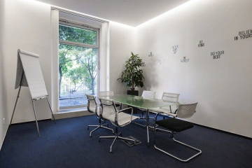 Konferenční místnost WorkLounge, Zasedací místnost k pronájmu Praha 6, wework, worklounge, meeting rooms for rent