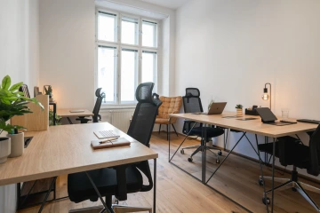 WorkLounge Žižkov - servisovaná kancelář pro čtyři osoby