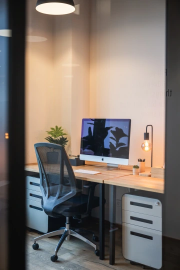 WorkLounge Karlín - servisovaná privátní kancelář Praha 8