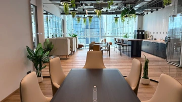 Zasedací místnost WorkLounge Pankrác k pronájmu na hodinu i celý den.