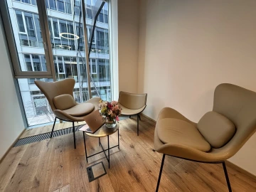 Konferenční místnost WorkLounge, Zasedací místnost k pronájmu Praha 6, wework, worklounge, meeting rooms for rent