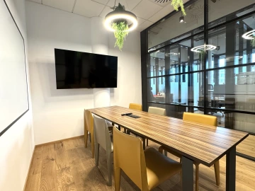 WorkLounge Pankrác zasedací místnost 6