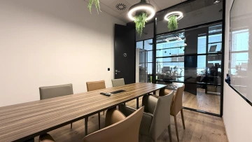 WorkLounge Pankrác zasedací místnost 7