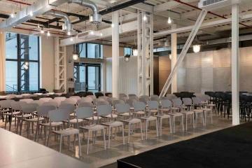 Konferenční místnost Praha WorkLounge Karlín, křesla, židle, gauč
