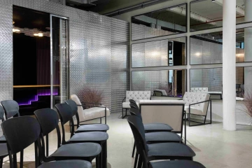 Nový WorkLounge Event House Praha 8 - prostor pro eventy a konference