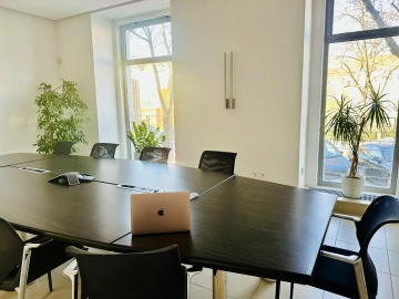 Pronájem zasedací místnosti Praha 3, wework, opero, worklounge, meeting rooms
